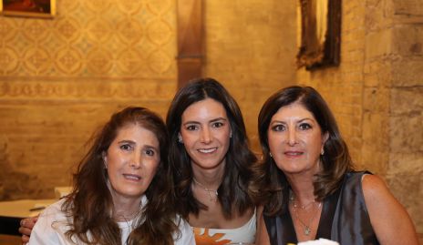  Mónica Hernández, Gaby Labastida y Marus Hernández.