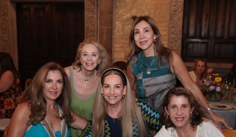  Guille Hernández, Tayde Gaviño, Elizabeth Eichelman, Mucia Salazar y Marilú Adrián.