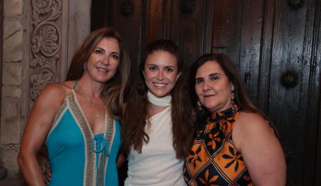 Guille Hernández, María Emilia Torre y Martha Cashat.