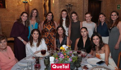  María Emilia Torre con su familia.