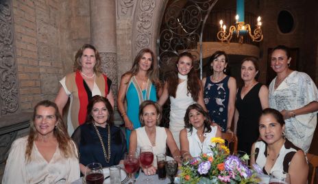  Carmen Zwieger, Guille Hernández, María Emilia Torre, María Elena Torre, Conchita Gutiérrez, Luisa Reynoso, Patricia del Bosque, Montserrat Lozano, Caridad Rangel, Gaby Enríquez y Margarita Martínez.