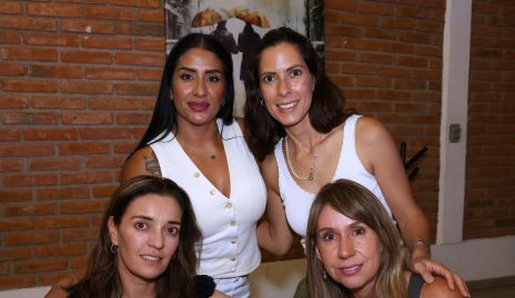  Paty, May Chávez, Vanessa y Leyre Hurtado.