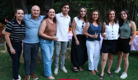 Los Alcalde, Marcela, Tomás, Cristina, Manuel, Roxana, Rocío, Vero y María José.