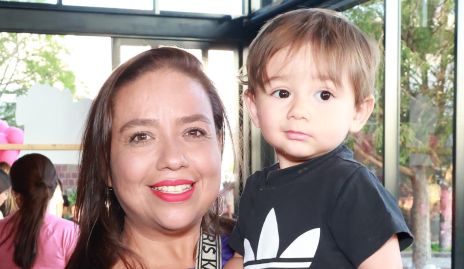  Cinthia Rangel y Fernando Alonso.