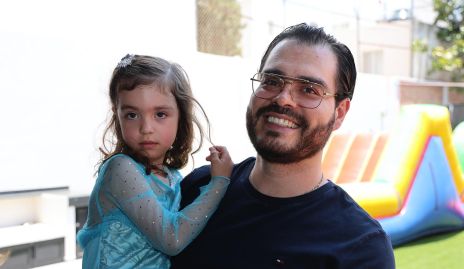  Elena y Andrés Castillo.