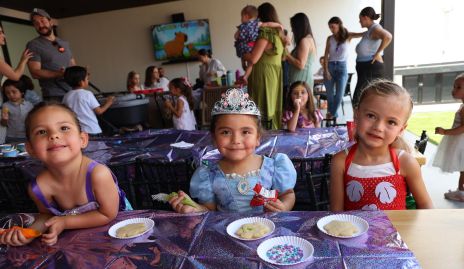  Ana Paula, Isabela y Cayetana.