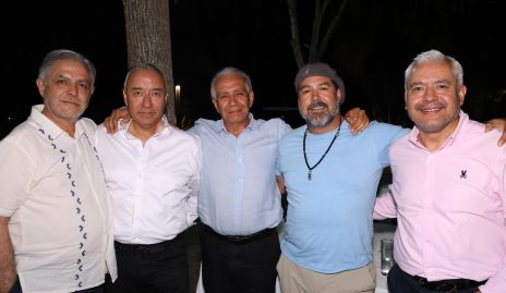  Alfonso Vázquez, Eduardo Reyes, Federico Ayala, Miguel Martínez y Gerardo Sánchez.