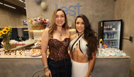  Lucero Esqueda y Susana Esqueda.
