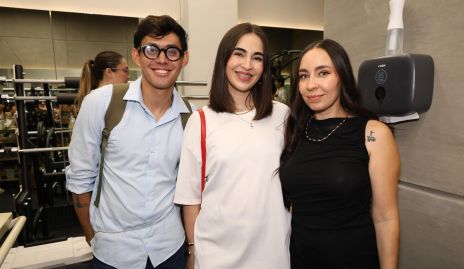  Enrique Meléndez, Yari Esqueda y Anayeli Esqueda.