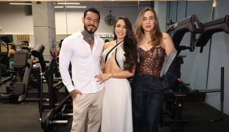  Raúl Constanzo, Susana Esqueda y Lucero Esqueda.