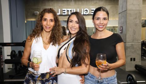  Cecilia de los Santos, Susana Esqueda y Fabiola Flores.