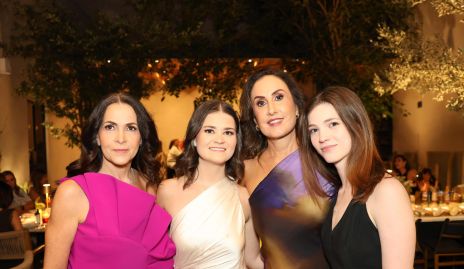 Leticia de la Torre, Marijó , Verónica Zepeda y Camila Valladares.