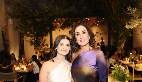  Marijó con su suegra Verónica Zepeda.