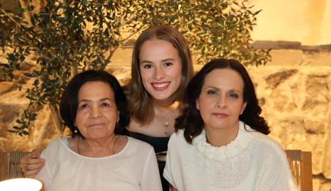 Leticia Galindo, Alejandra Flores y Martha de la Torre.