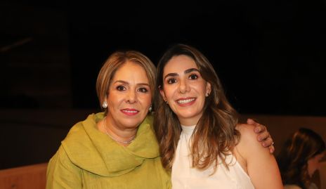  Laura Álvarez con su hija Andrea Lorca.
