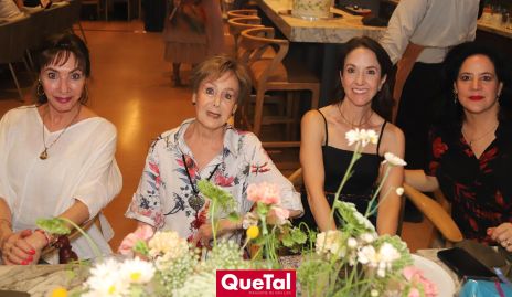  Maribel Muñiz, Laura Muñiz, Alejandra Hinojosa y Marcela del Peral.