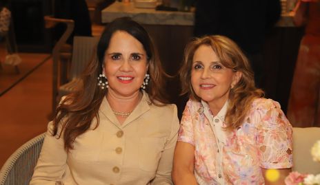  Gaby Payán y Anabel Gaviño.