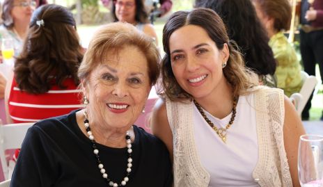  Lichis Hinojosa con su hija Alis Gómez.