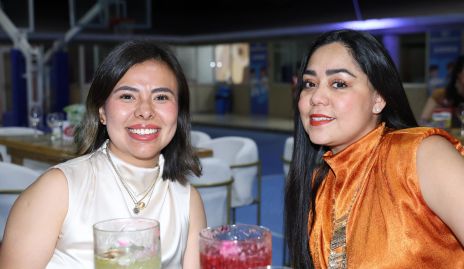  Gaby la Torre y Nancy Valadez.