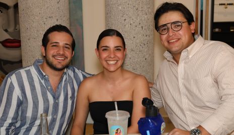  Pablo Lavín, Ceci y Gabo Valle.