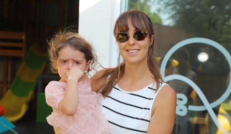  Martina y Ángela.