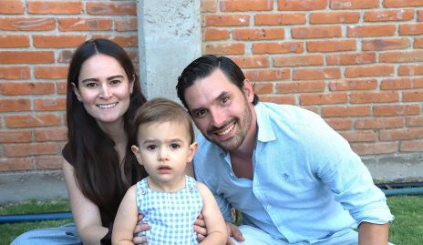  Lorena Rodríguez, Santiago y Edgardo Orozco.