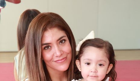 Nelsi Pulido y  Emilia Rueda.