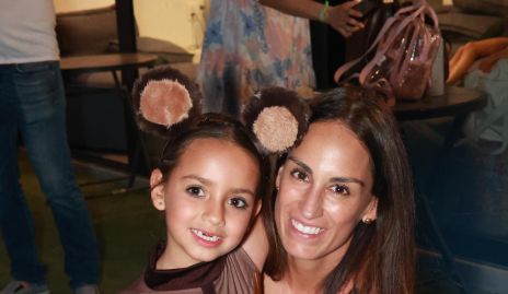  Gloria Leal y Roberta Enríquez.