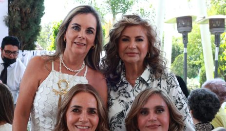  Amparo Lomelín,  Ruth Leiva, Elsa Villalba y Mercedes Villafuerte.