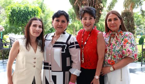  Patricia Barrón, Ruth de la Torre, Gaby Carvajal y Gris Acosta.