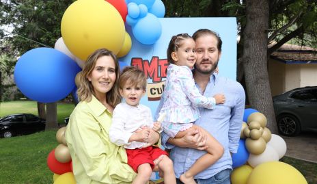  Lucía Martín, Pablo Torres, Amelia Torres y Pablo Torres.
