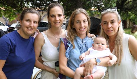  Sofía Torres, Daniela Hernández, Lucía Hernández y Mónica Torres.