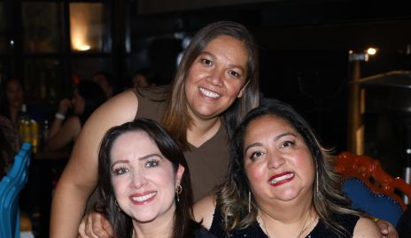  Dra. Karina Morales, Presidenta, Janet Gallardo, Vicepresidenta y Cindy Pérez, Tesorera.