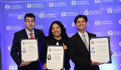  José Manuel García, Diana María Estrada y Bruno Rodríguez.
