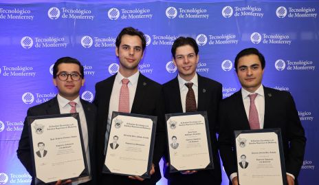  José Roberto Guevara, Bernardo Pérez, Juan Lucas Rodríguez y Patricio Farías.