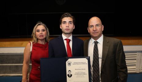  Karla Saucedo, Jürgen y Carlos Heinze.