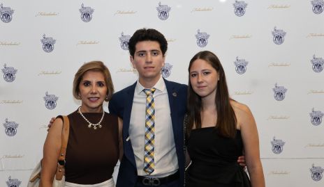  Maricela Gómez, Diego y Mariana.