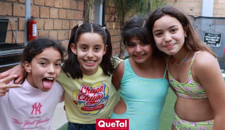  Valentina Valencia, Julia Flores, Sofía Oropeza y Majo Aguirre.