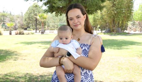  Alejandra Martins Anaya con su sobrino Mau.