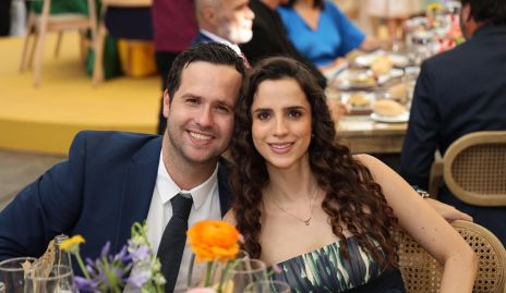  Víctor Ortiz y Adriana Guerra.