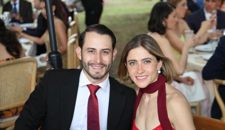  Alan Flores y Elizabeth Compean.