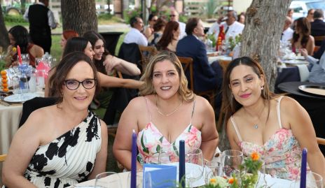  Gloria Pérez, Ana Gabriela Muñoz y Susana Zarazúa.