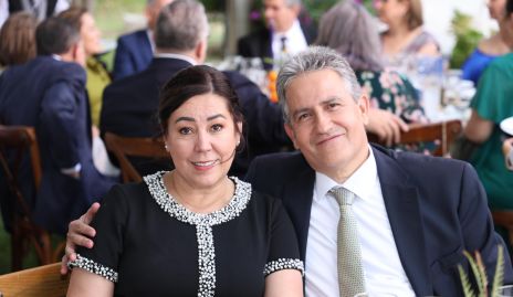  Beatriz Gutiérrez y Carlos Flores.