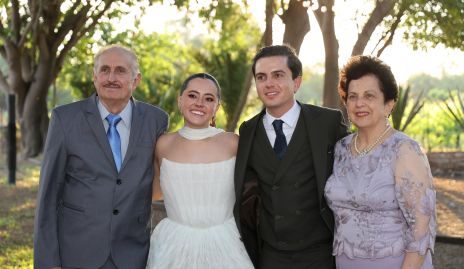  José Luis, Montse, Rodrigo y María Zertuche.