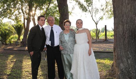  Rodrigo Zertuche, Gela Gómez y Montse García.