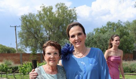  Gela Valle y Gabriela Gómez.