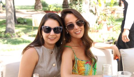  Bety Lázaro y Azucena Ortega.