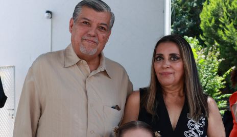  Roberto López, Laura Ríos y Loretta Azcargota.