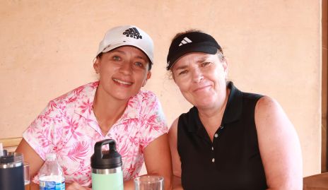 Lilian Muñoz y Anabel Valle.