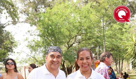  Ernesto Izar y Carla Martínez.